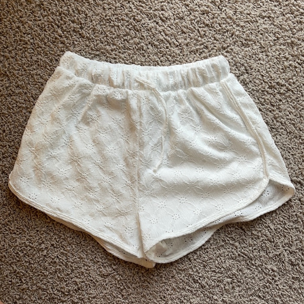 Zara textured white shorts US M